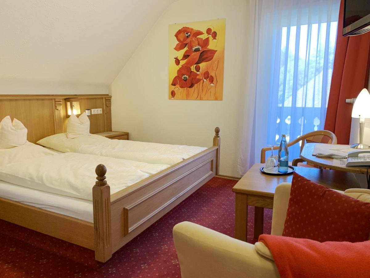 Landhotel Untere Kapfenhardter Muehle Unterreichenbach Екстер'єр фото