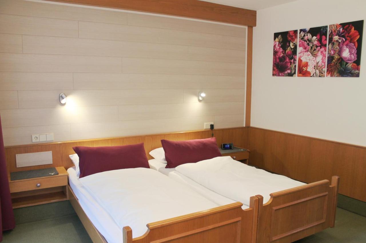 Landhotel Untere Kapfenhardter Muehle Unterreichenbach Екстер'єр фото