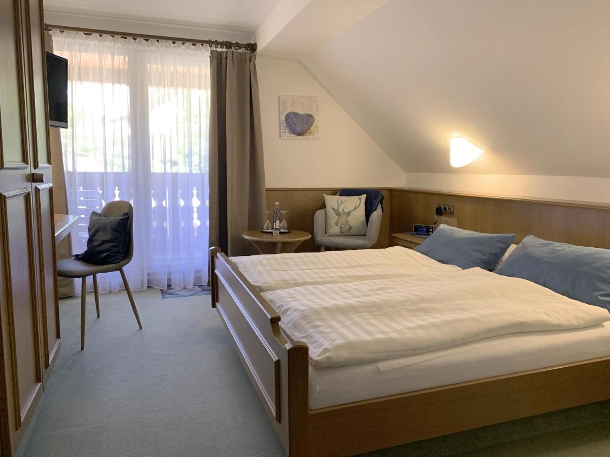 Landhotel Untere Kapfenhardter Muehle Unterreichenbach Екстер'єр фото