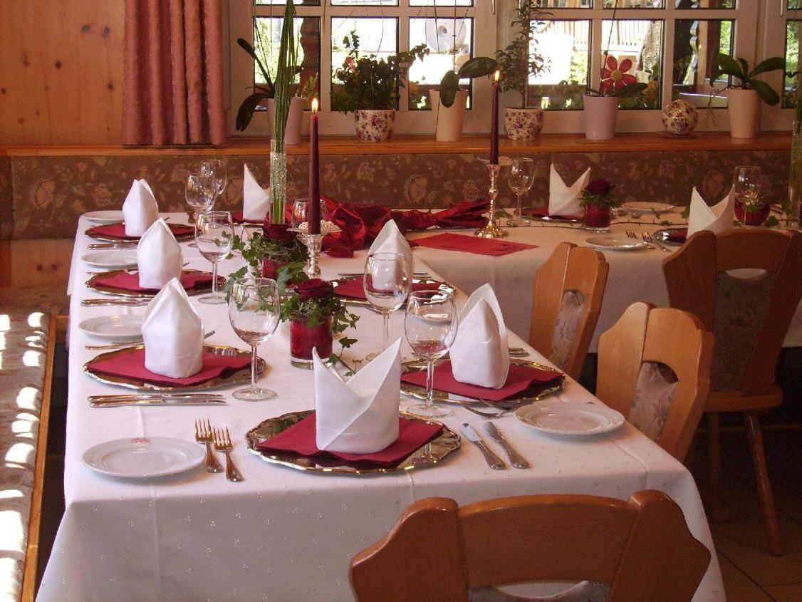 Landhotel Untere Kapfenhardter Muehle Unterreichenbach Екстер'єр фото