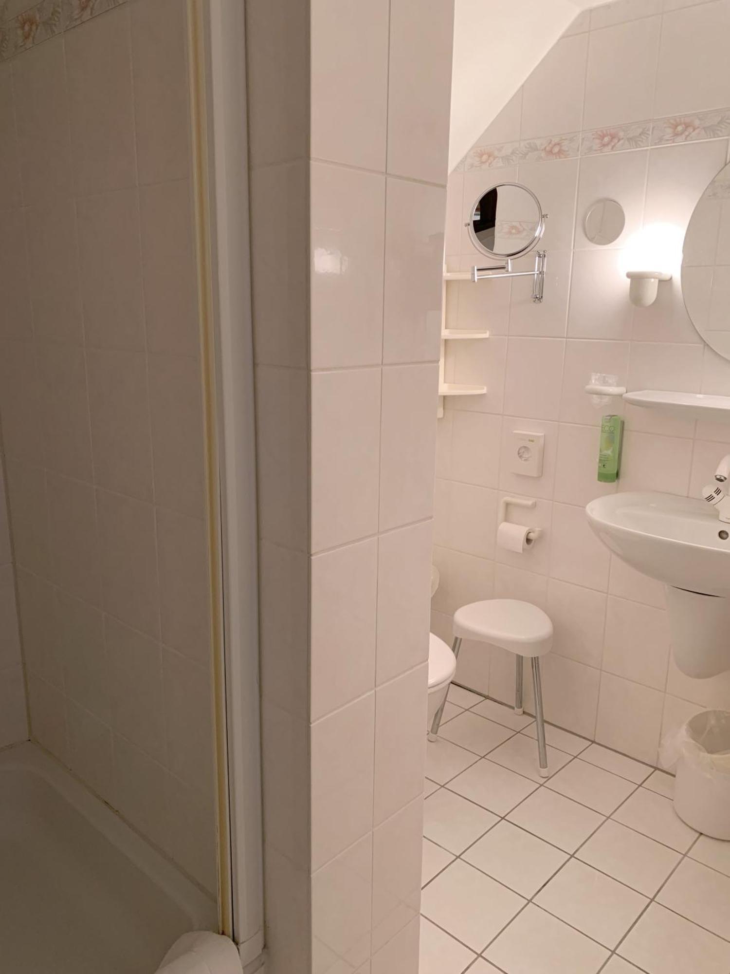 Landhotel Untere Kapfenhardter Muehle Unterreichenbach Екстер'єр фото