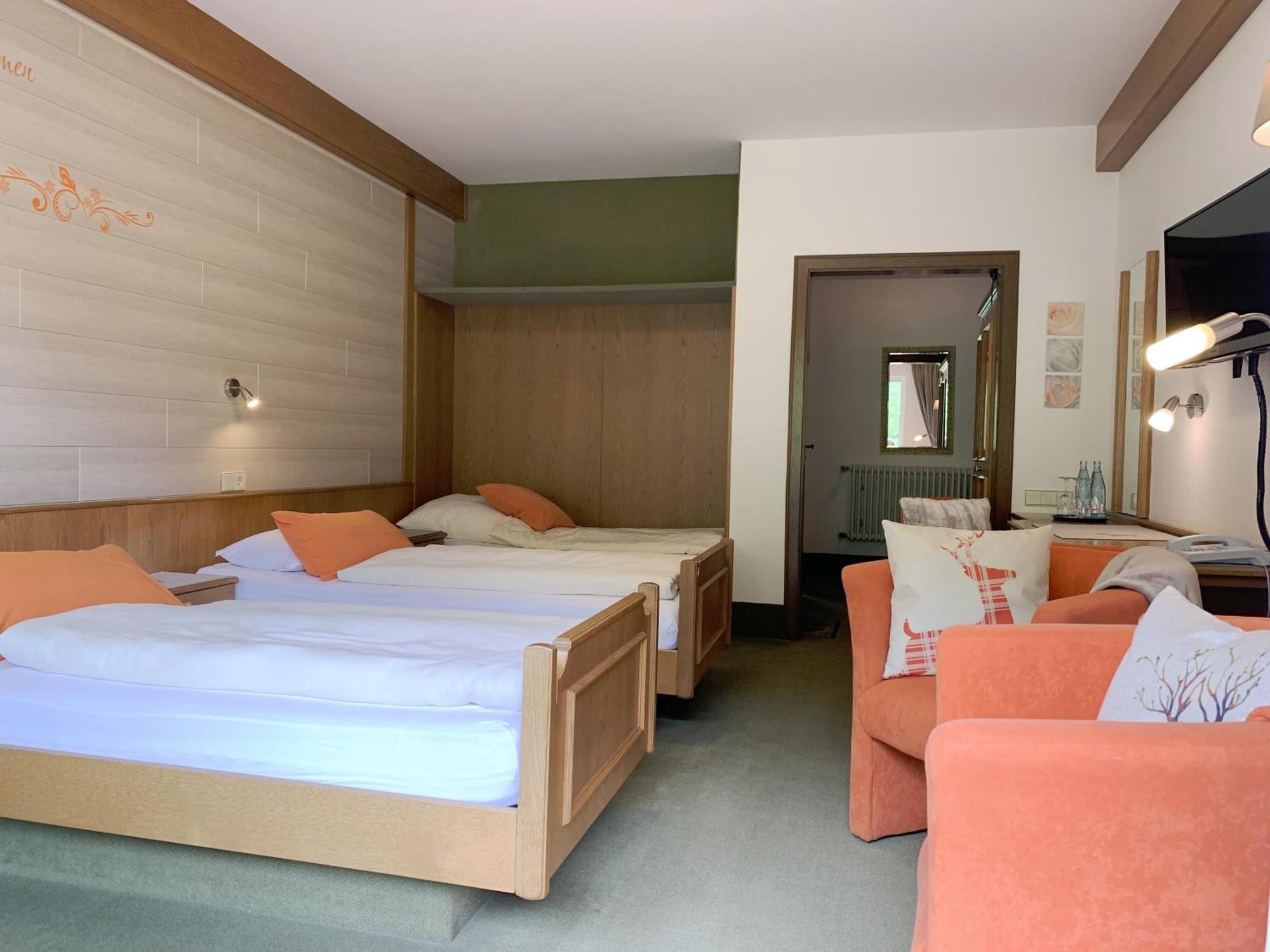 Landhotel Untere Kapfenhardter Muehle Unterreichenbach Екстер'єр фото